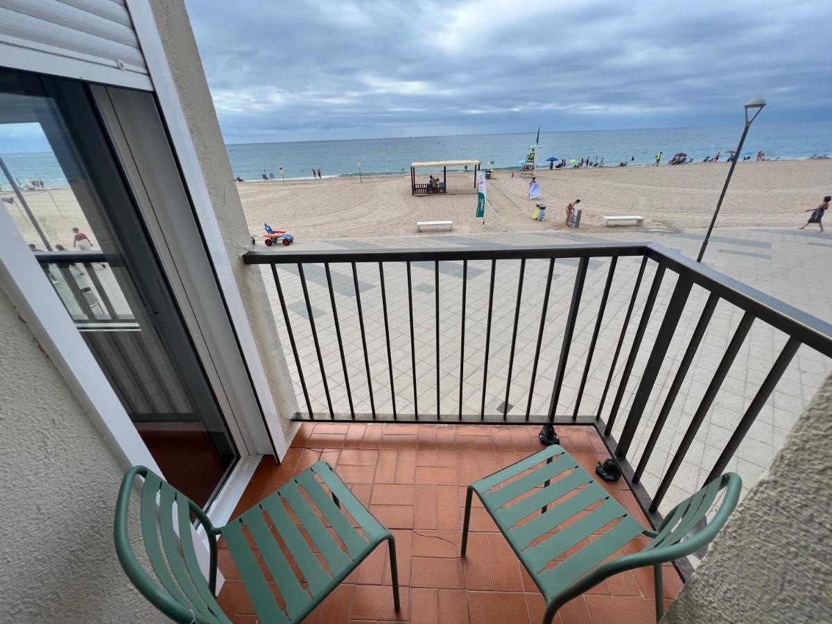 Apartamento El Bull De Baix A Mar Torredembarra Exterior foto