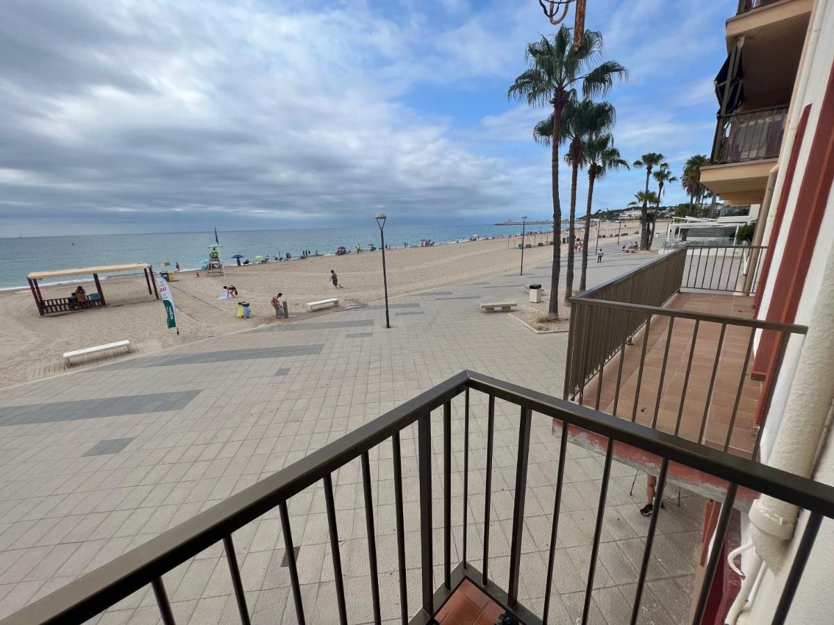 Apartamento El Bull De Baix A Mar Torredembarra Exterior foto